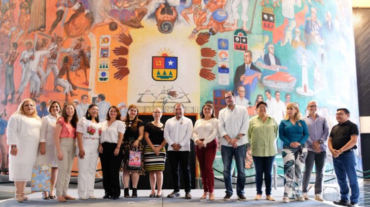 Humberto Aldana toma protesta al Voluntariado del Poder Legislativo