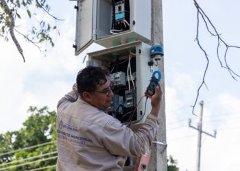Iluminación de carretera en Solidaridad, una realidad