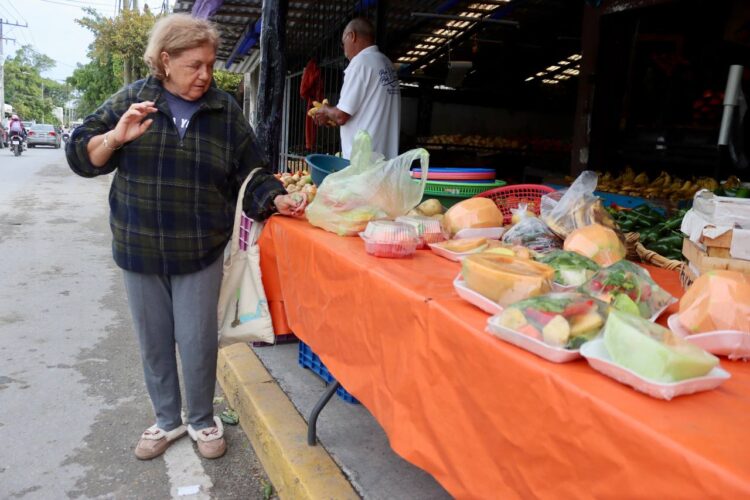 Pide gobierno de Puerto Morelos a la población tomar precauciones ante descenso de la temperatura
