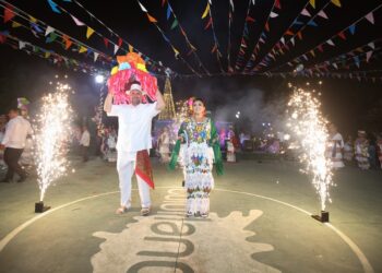 Vive Puerto Morelos tradicional noche de vaquería