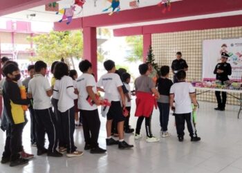 Arranca el programa "Juguetes por la Paz" en Isla Mujeres