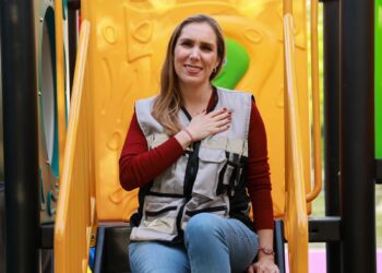 Atenea Gómez supervisa últimos detalles del parque 'Los Venaditos'