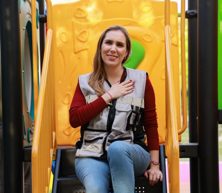 Atenea Gómez supervisa últimos detalles del parque 'Los Venaditos'