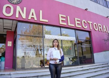 Marybel Villegas formaliza denuncia ante el INE por campaña mediática en su contra