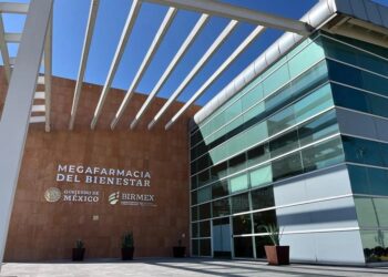 Inaugura AMLO la Megafarmacia del Bienestar