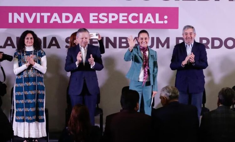 Claudia Sheinbaum presenta equipo para proyecto de nación