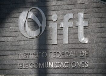 A más tardar el año próximo AMLO enviará iniciativa para extinguir organismos autónomos