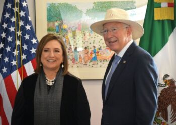 Ken Salazar se reúne con Claudia Sheinbaum y Xóchitl Gálvez