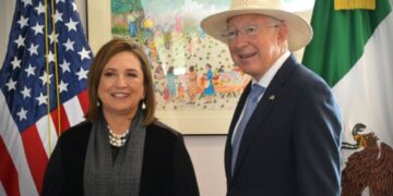 Ken Salazar se reúne con Claudia Sheinbaum y Xóchitl Gálvez