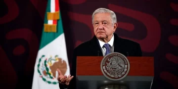 Goza el Poder Judicial de beneficios financiados por el pueblo: AMLO