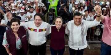 Claudia Sheinbaum se reúne con el magisterio nacional
