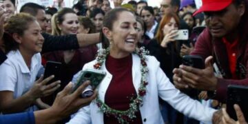 Sheinbaum se reúne con simpatizantes en Monterrey, NL