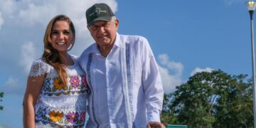 Mara Lezama acompaña al presidente López Obrador en supervisión de avances del Tren Maya