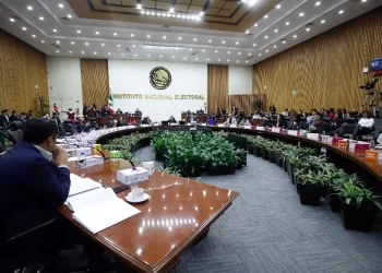 Llenan al INE de quejas por actos anticipados de promoción electoral