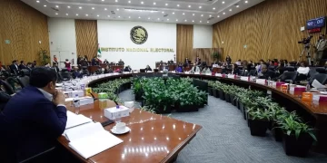 Llenan al INE de quejas por actos anticipados de promoción electoral