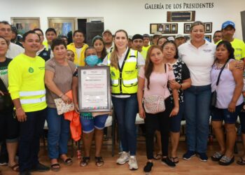 Reconoce Atenea Gómez labor del personal de áreas operativas del Ayuntamiento de Isla Mujeres