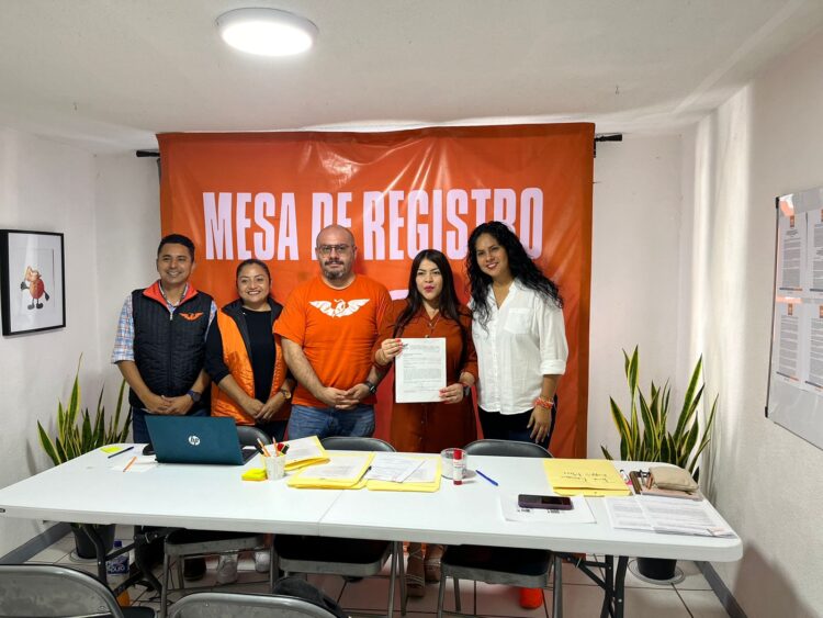 Mirely Vargas Saucedo se registra como precandidata de MC a presidenta municipal de Puerto Morelos