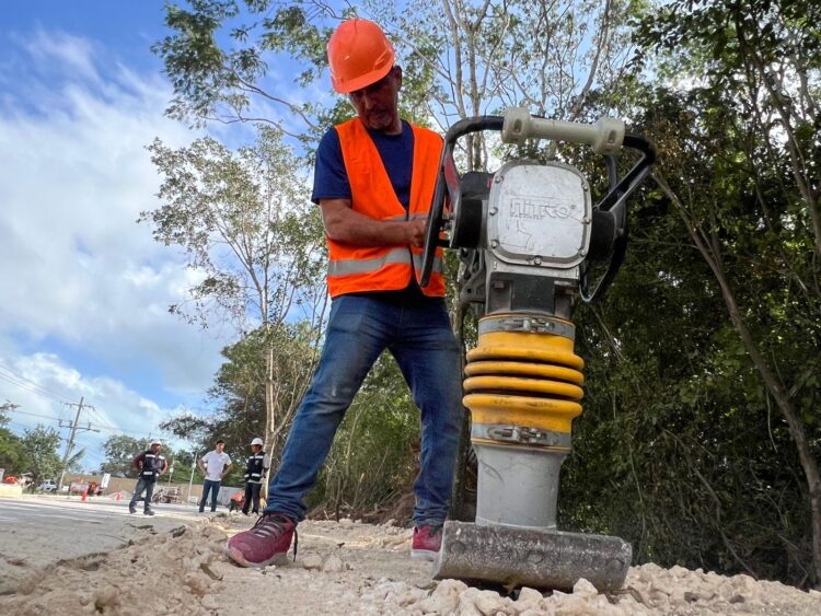 Llama gobierno de Isla Mujeres a tomar precauciones viales por las obras de infraestructura