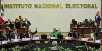 En el INE avalan esquema de tres debates presidenciales