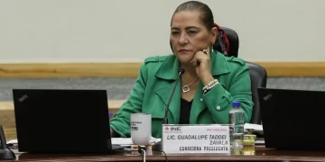 Presidenta del INE designa a cuatro mujeres en puestos claves