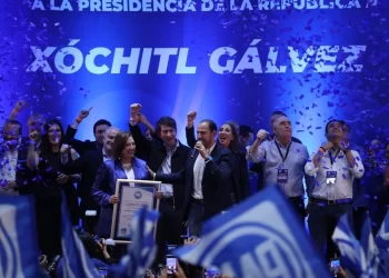 Recibe Xóchitl Gálvez constancia como candidata del PAN a la Presidencia