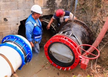 Las negras aguas de Aguakan