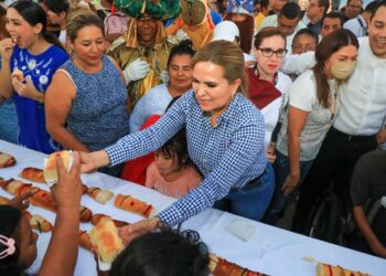 Invita Lili Campos a la mega rosca de Reyes en la 5ta Avenida de Playa del Carmen