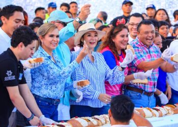 Celebra Lili Campos en Playa del Carmen tradición de Día de Reyes