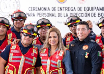 Playa del Carmen con el mejor equipo para bomberos en el estado