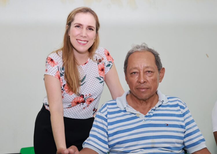 Refrenda Atenea Gómez compromiso con pescadores con el programa ‘Familia Pescadora’