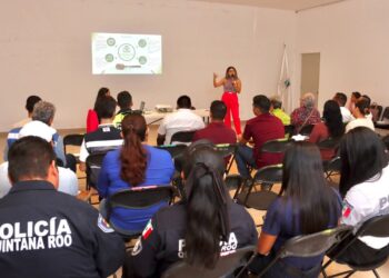 Refuerza Contraloría de Puerto Morelos capacitación a servidores públicos