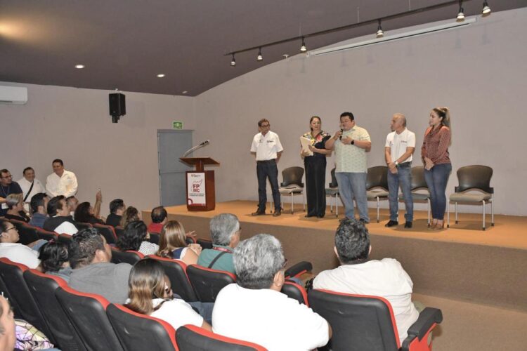 Fundación de Parques y Museos de Cozumel concluye capacitación en materia anticorrupción en el Estado