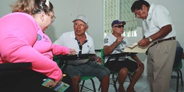 Anuncia gobierno de Isla Mujeres la lista de beneficiarios del programa Familia Pescadora