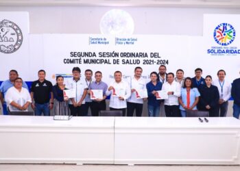Mercados de Playa del Carmen reciben certificación estatal