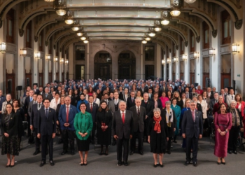 El presidente López Obrador agradece labor de diplomáticos mexicanos