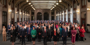 El presidente López Obrador agradece labor de diplomáticos mexicanos