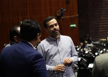 AMLO celebra 'destape' del emecista Álvarez Maynez como precandidato presidencial