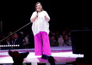 Regresaría al Senado a votar las iniciativas de AMLO: Xóchitl Gálvez