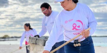 Redoblan esfuerzos para mantener las playas de Isla Mujeres limpias y ordenadas