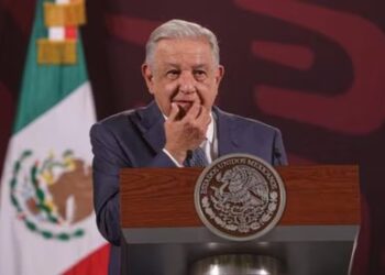 Paquete de reformas tiene como objetivo garantizar derechos sociales: AMLO