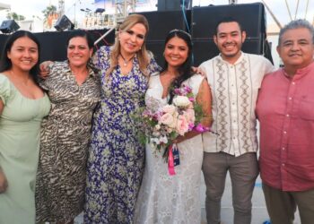 Formalizan su unión 302 parejas de Playa del Carmen en boda colectiva