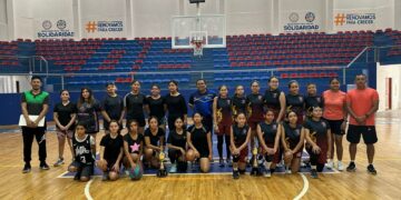 Domina la Secundaria Rene Fajardo el basquetbol estudiantil en Playa del Carmen