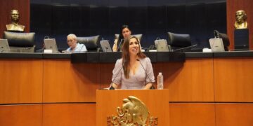 Pide Marybel Villegas licencia ante el Senado