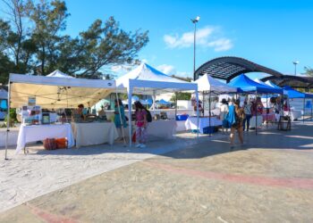 Realizan la 10 edición de la Feria de Manos Emprendedoras en Puerto Morelos