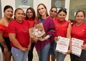 Impulsa gobierno de Isla Mujeres empoderamiento de mujeres de Zona Continental