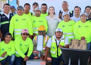 Fortalece gobierno de Isla Mujeres Dirección de Servicios Públicos con entrega de equipamiento y herramientas de trabajo