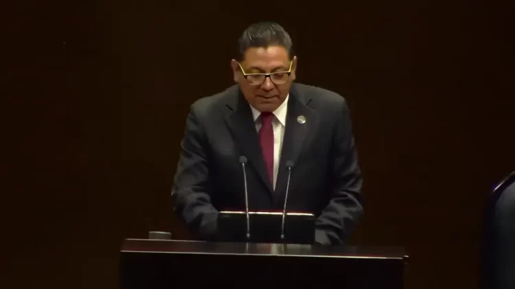 Morena propone creación de estancias de medio tiempo para ancianos