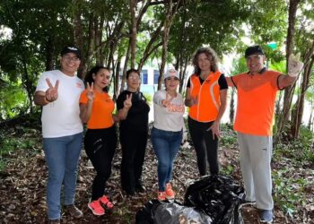 Mirely Vargas fomenta los valores cívicos y rescate de áreas públicas