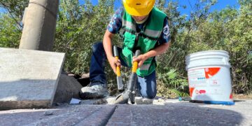 Fortalece gobierno de Isla Mujeres la red de alumbrado público en Costa Mujeres