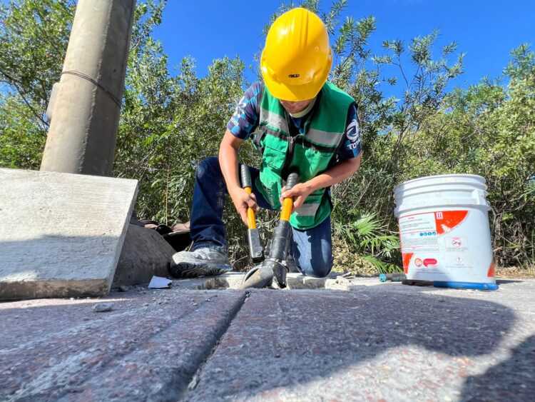 Fortalece gobierno de Isla Mujeres la red de alumbrado público en Costa Mujeres